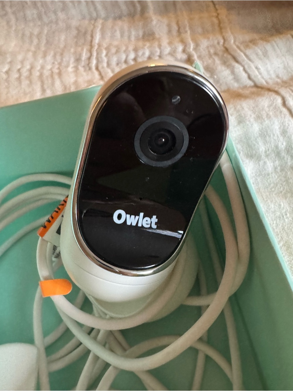 Owlet White Baby Monitoring Camera with Clear HD Lens